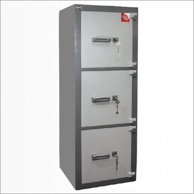 Сейф Рипост BMI 3003 /3 отд/