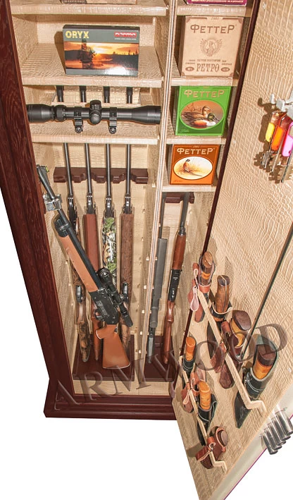 Оружейный сейф с отделкой деревом Armwood 44 Lux