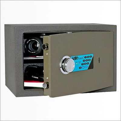 Взломостойкий сейф Safetronics NTR-24МE