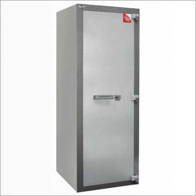 Сейф Рипост BMI 3101
